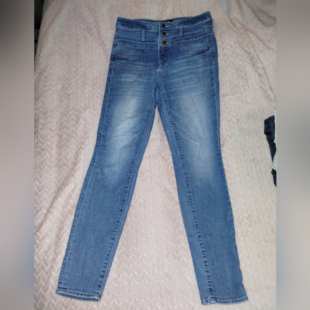 High-rise jeans